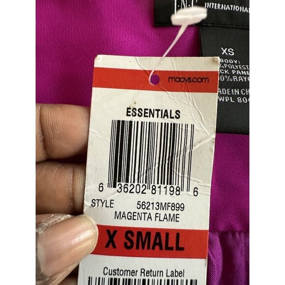 🎈🎈🎈INC Sheer V Neck Sleeveless  1/4 Zip Blouse Magenta Size XS NEW Lightweight - Picture 5 of 9